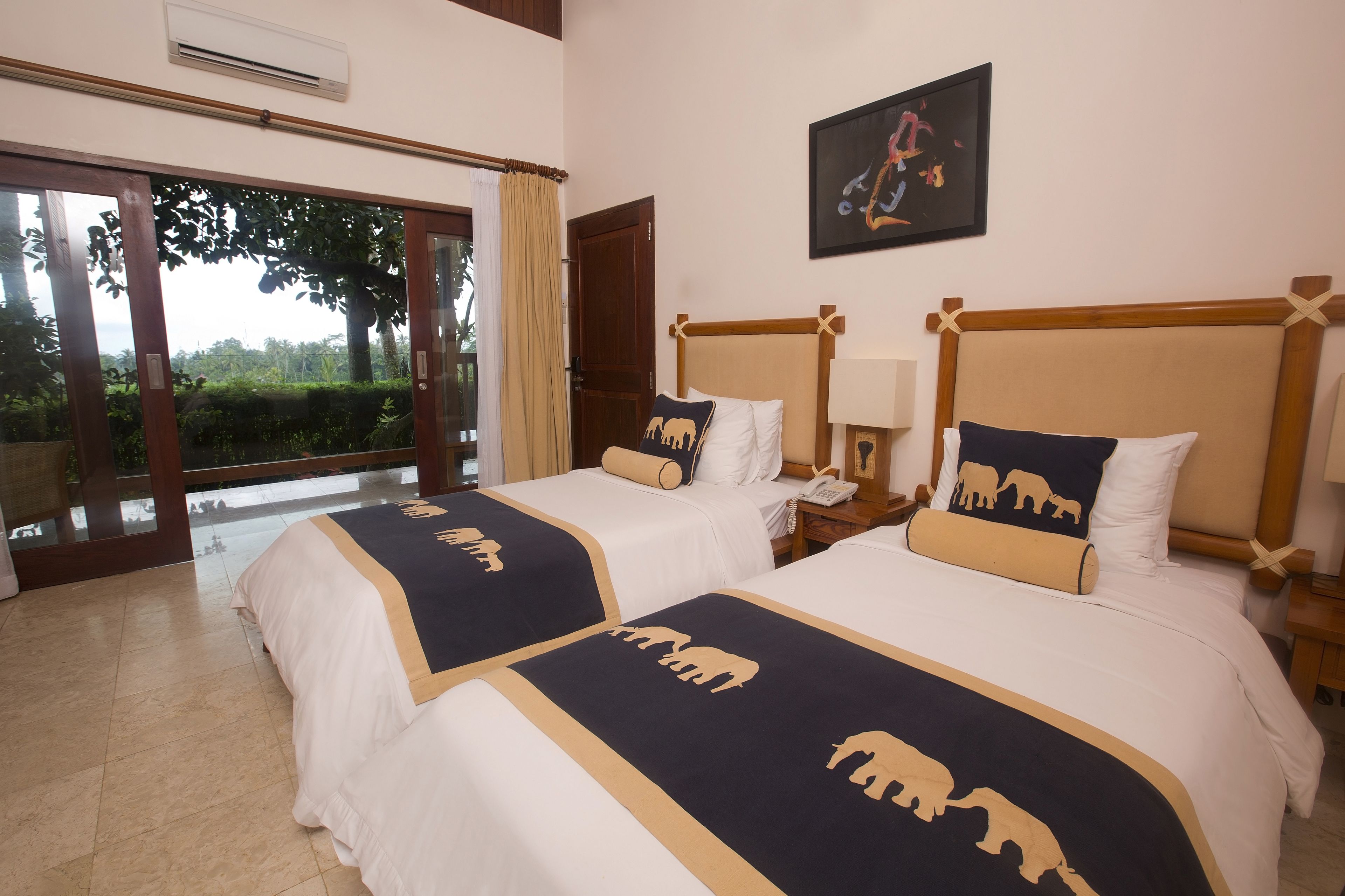 standard room (paddy view) | minibar, in-room safe, desk, blackout curtains