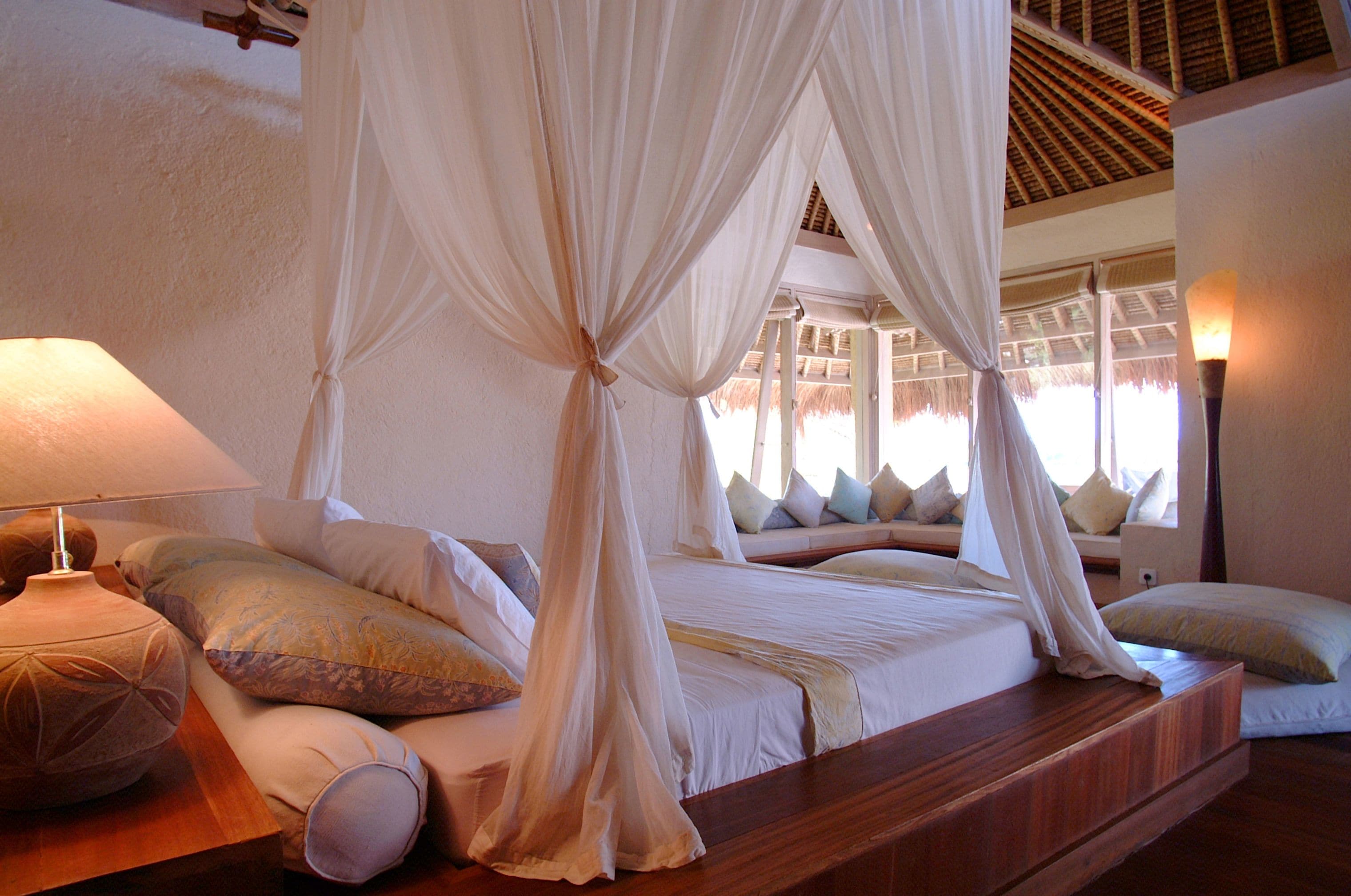 1 bedroom, in-room safe, individually decorated, desk