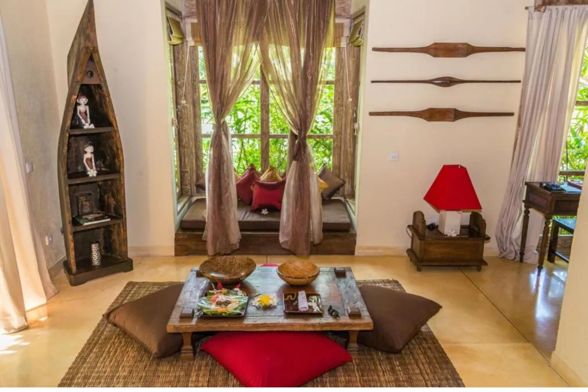 deluxe double room | 1 bedroom, in-room safe, individually decorated, desk