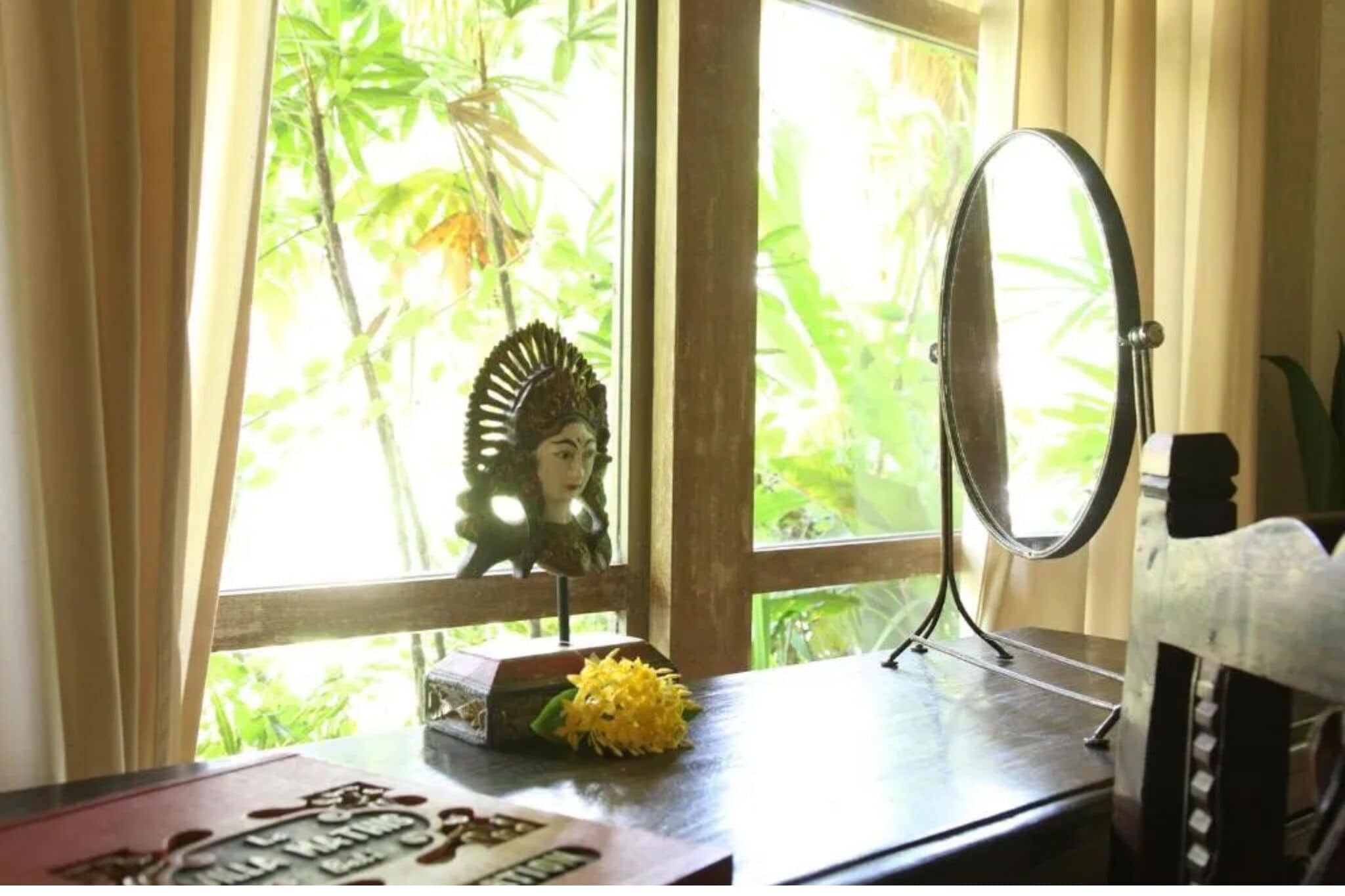 1 bedroom, in-room safe, individually decorated, desk