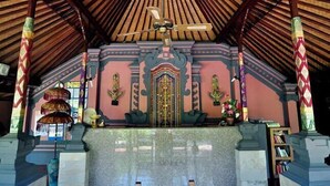 Unclassified image, 3 of 10, button - Bumas Hotel (Denpasar)