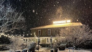 Exterior - Woodbridge Inn & Tavern (Jasper)