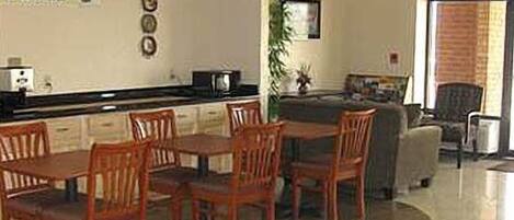 Free continental breakfast on weekends