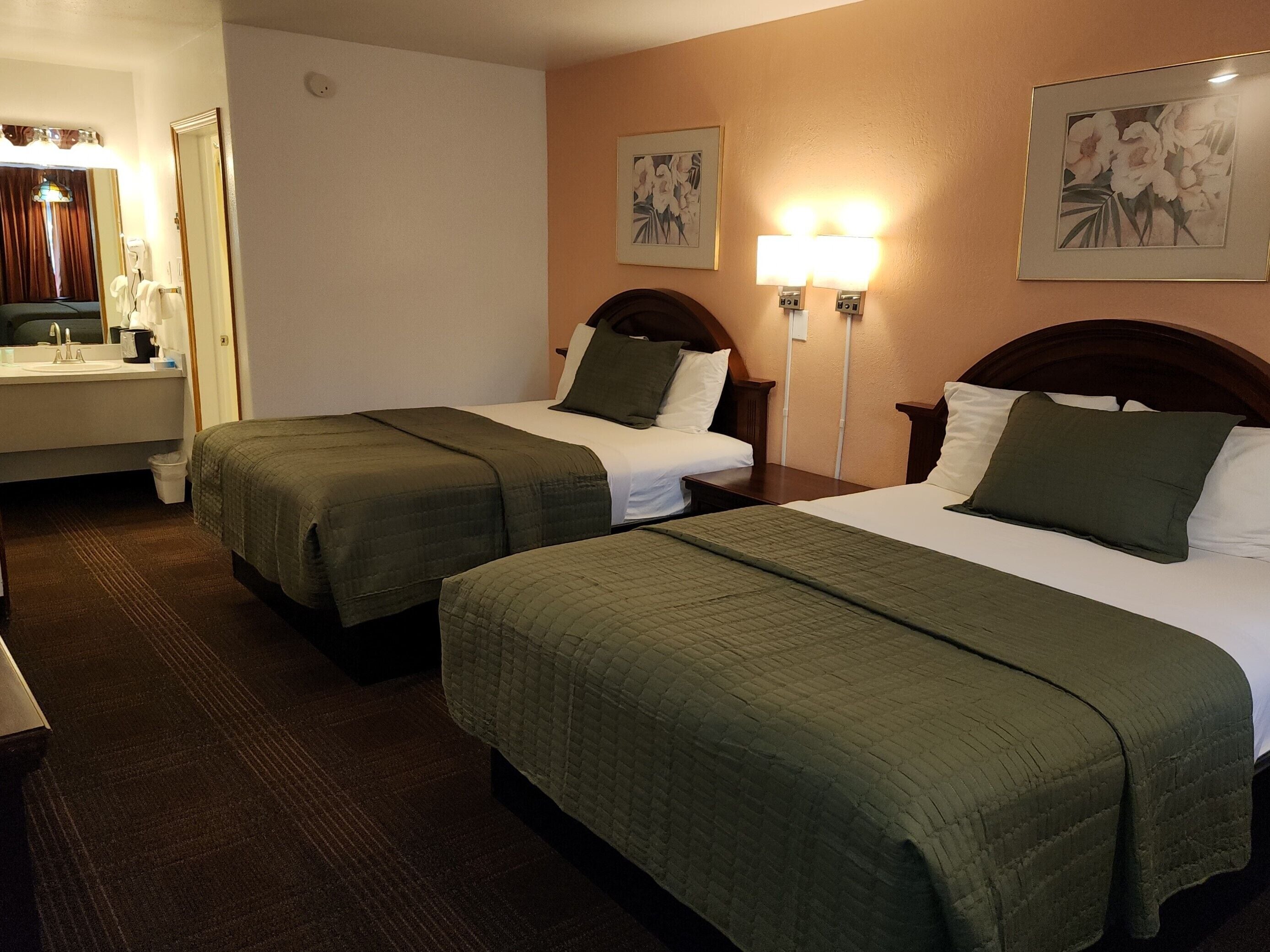 Standard Room, 2 Queen Beds