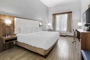 Standaard kamer, 1 kingsize bed, niet-roken, koelkast & magnetron | Luxe beddengoed, donsdekens, een bureau, een laptopwerkplek