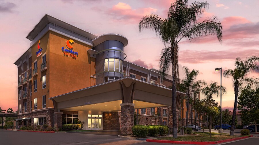 Comfort Suites Ontario Airport Convention Center