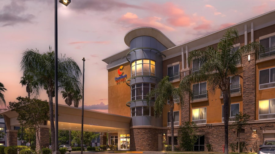 Comfort Suites Ontario Airport Convention Center