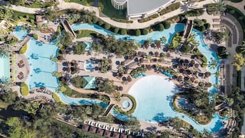 Piscine extérieure, cabanas (supplément), parasols