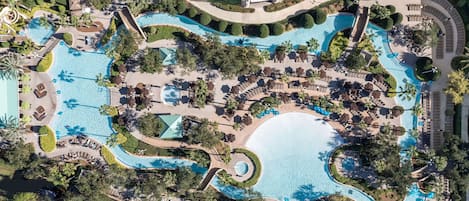 3 piscines extérieures, tentes de plage, parasols de plage