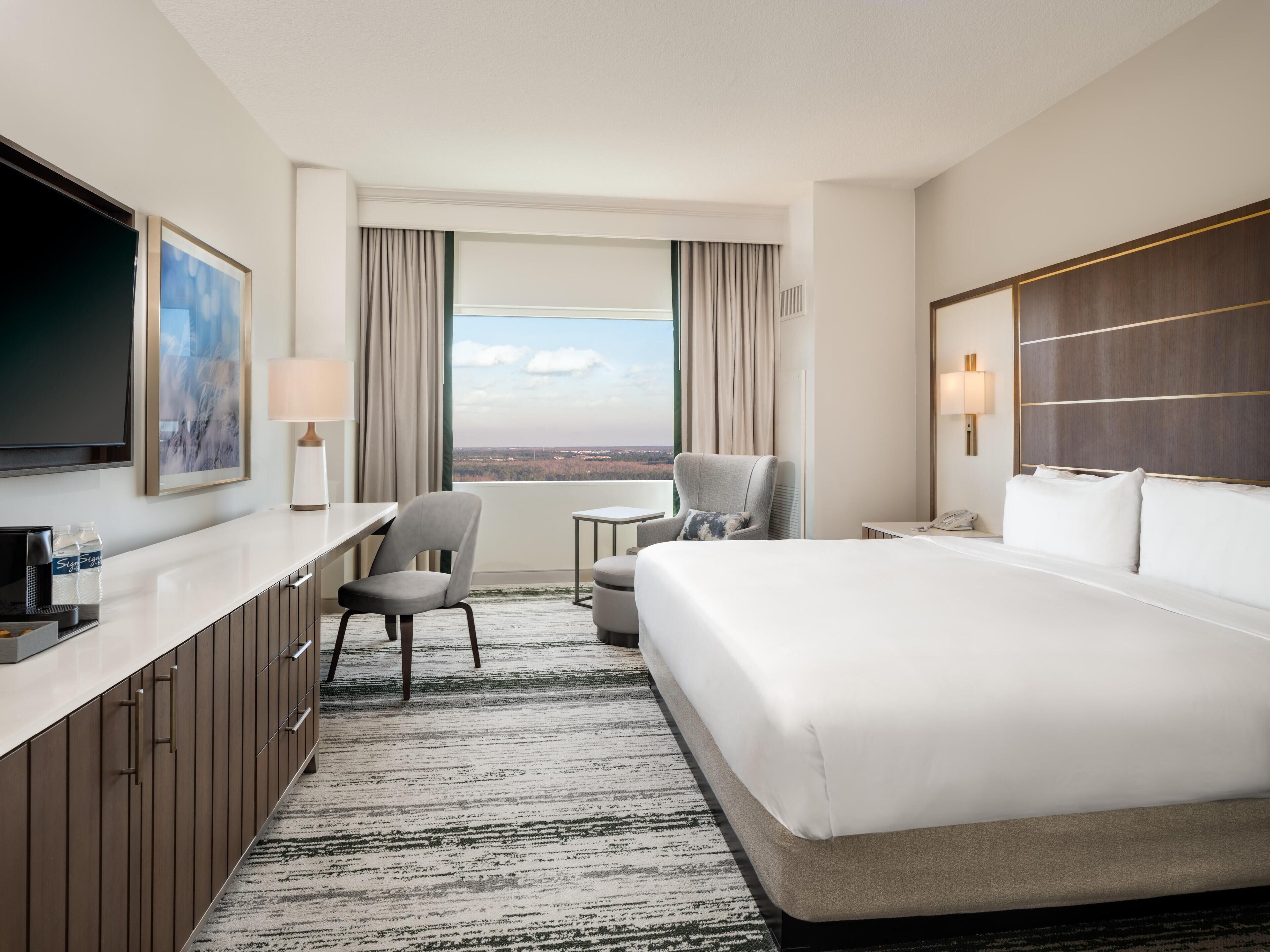 Literie de qualité supérieure, coffres-forts dans les chambres, bureau