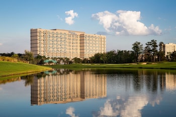 Hotel Exterior at Signia by Hilton Orlando - An Official Walt Disney World® Hotel