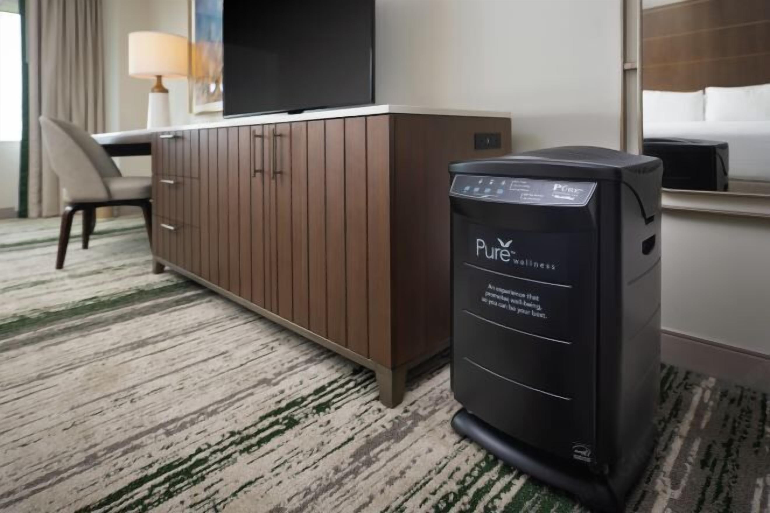 Premium bedding, in-room safe, desk, blackout drapes