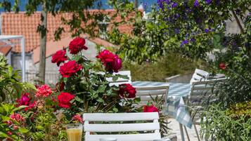 Suite Studio Classique, terrasse, vue lagon | Terrasse/Patio