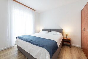 家庭公寓, 1 間臥室, 非吸煙房, 露台 | 1 間臥室、記憶床墊、書桌、遮光布/窗簾