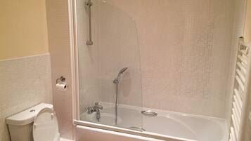 Apartment, Ensuite | Bathroom