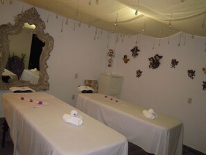 Couples treatment room(s), body treatments, hydrotherapy, aromatherapy - Hotel & Spa La Mansión del Burro Azul (Querétaro)