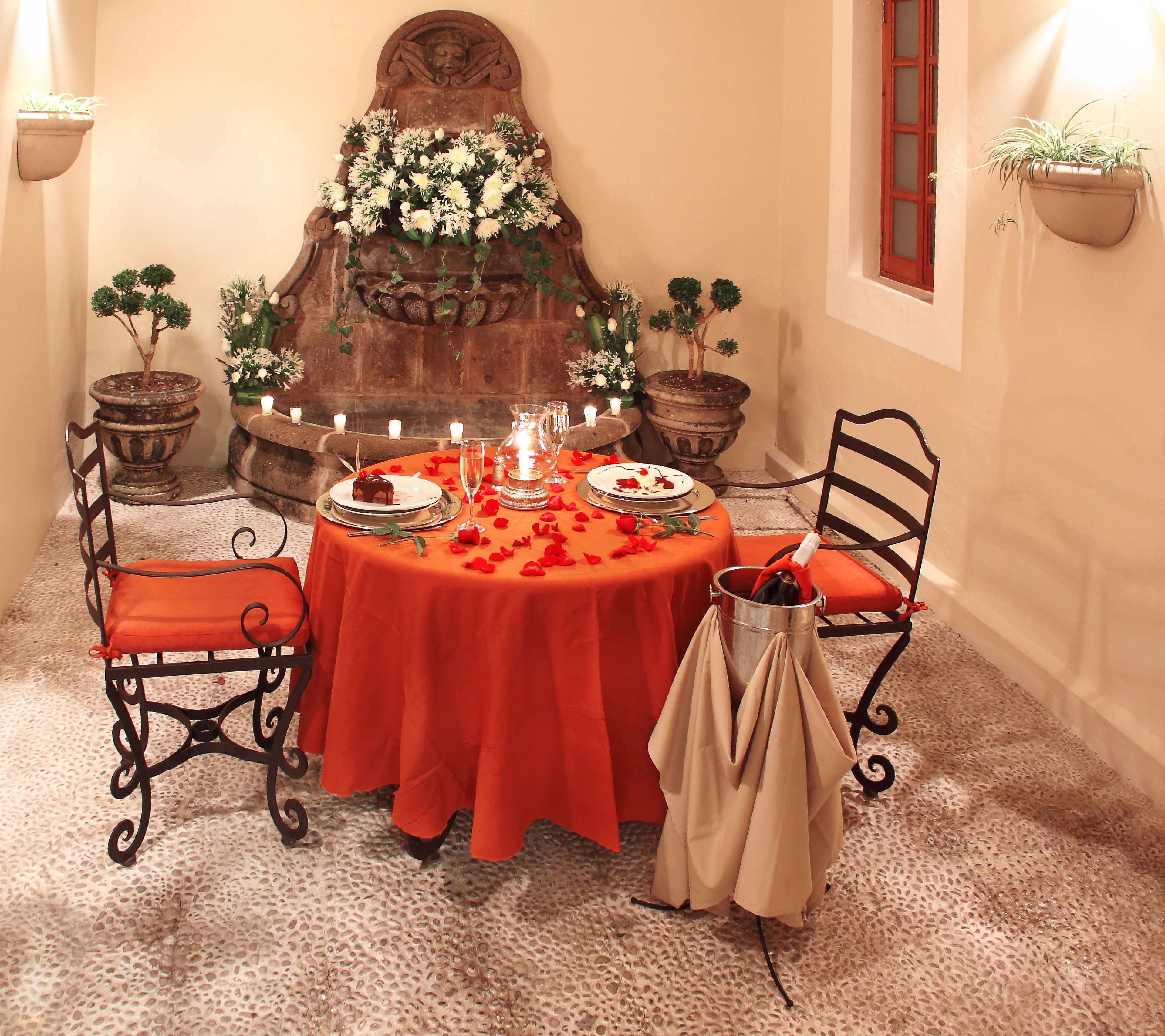 premium double room | in-room dining