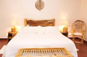Deluxe Double Room | Premium bedding, down comforters, pillowtop beds, minibar - Hotel Boutique La Casa Azul (Cuernavaca)