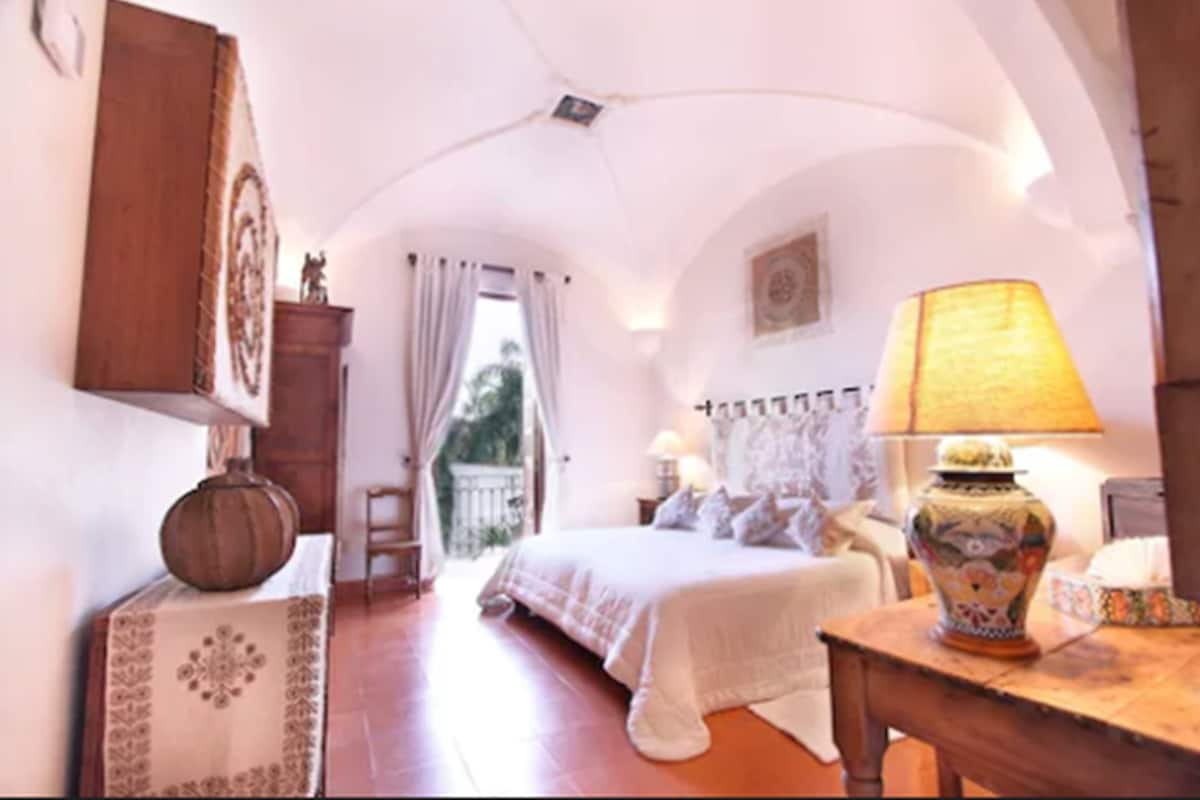 1 bedroom, premium bedding, down duvets, pillow-top beds