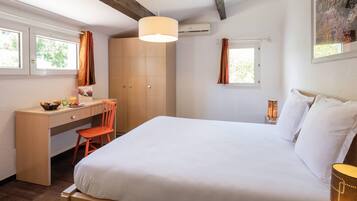 Appartement 1 chambre 2 personnes | Literie de qualité supérieure, ameublement personnalisé, bureau