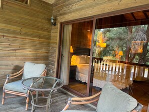 Terrace/patio - La Ensenada Beach Resort - All Inclusive (Tela)