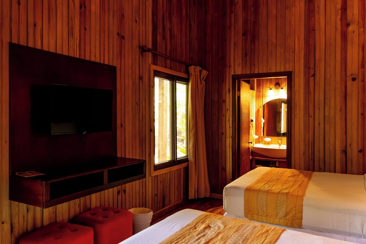 Wood Cabin