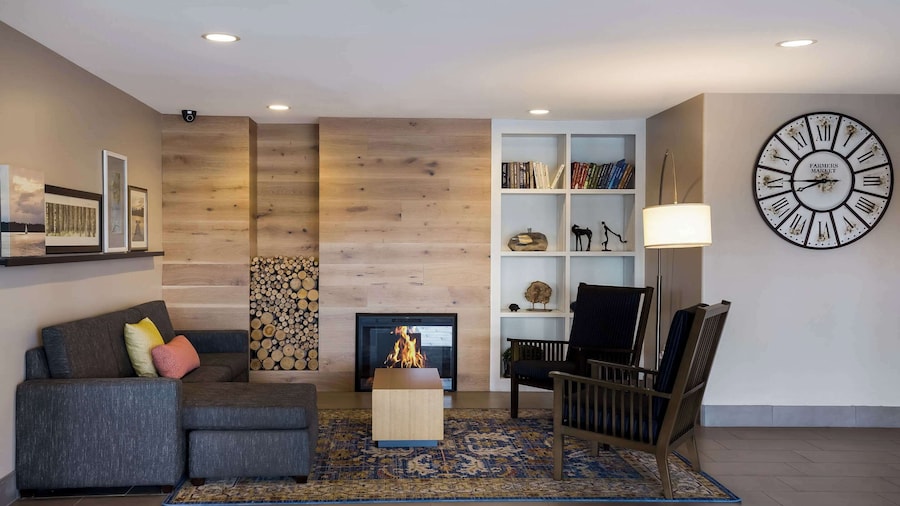 Country Inn & Suites by Radisson, Marion, IL