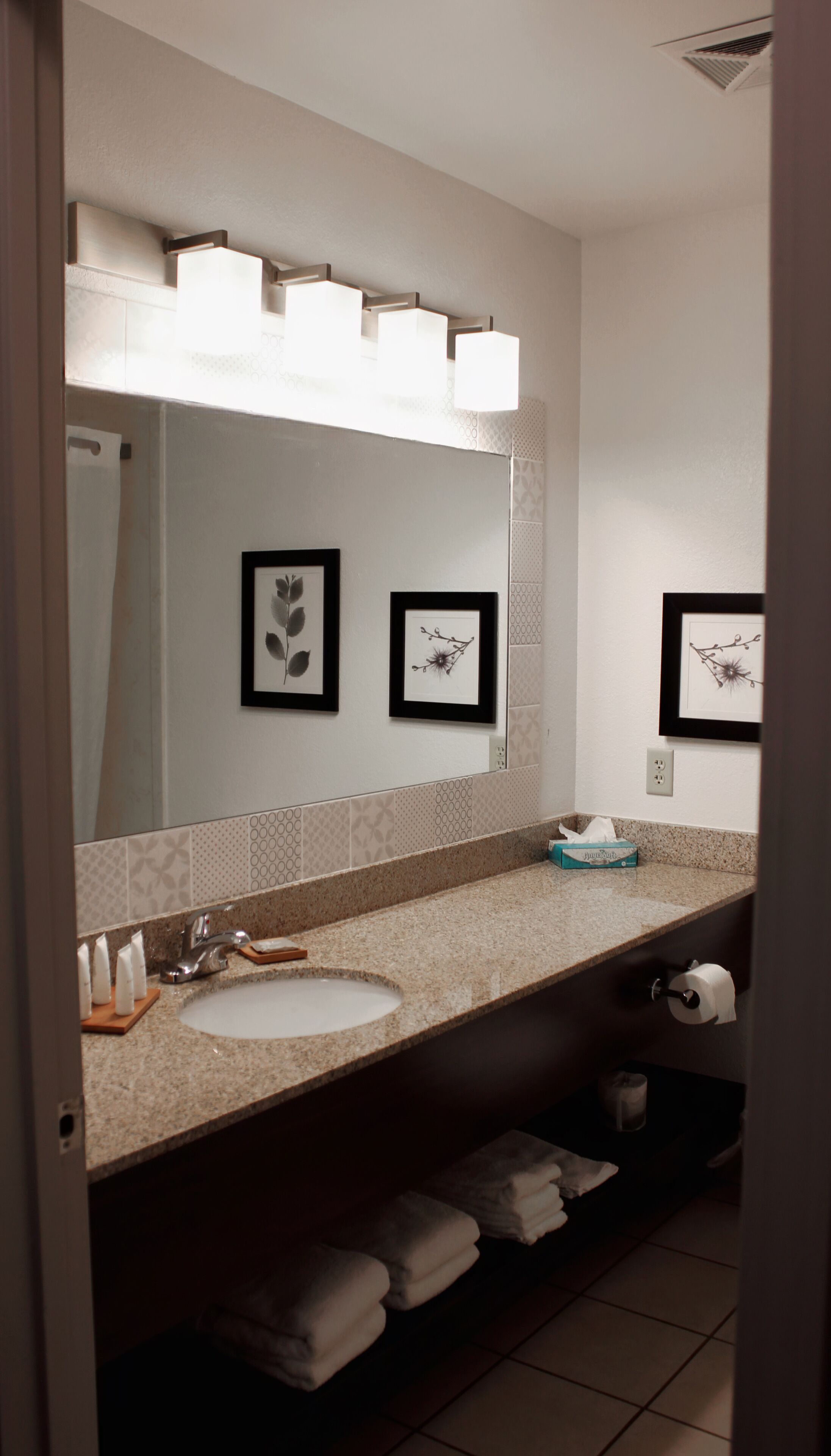 room, 2 queen beds, non smoking | bathroom | combined shower/bathtub, hair dryer, towels