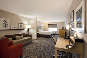 1 室のベッドルーム、セーフティボックス (室内)、デスク、アイロン / アイロン台