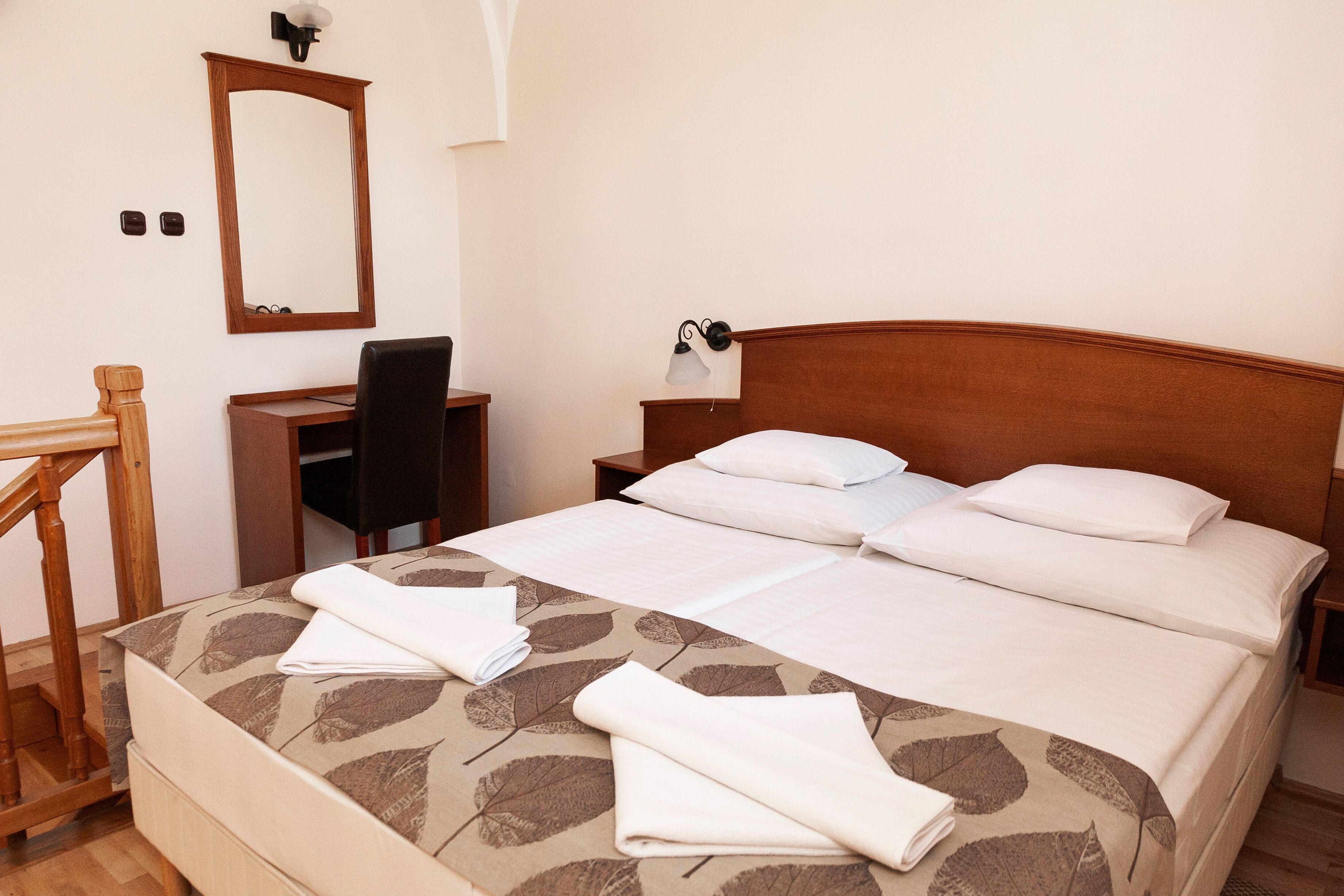 标准双人房, 1 张双人床 | Select Comfort 床、迷你吧、办公桌、免费 WiFi