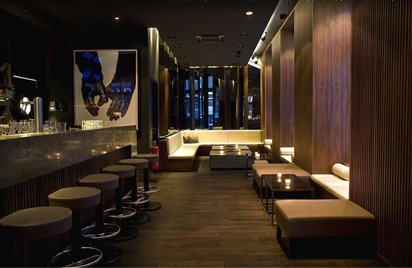 Bar (on property) - Hotel AMANO Rooms & Apartments (Berlin)