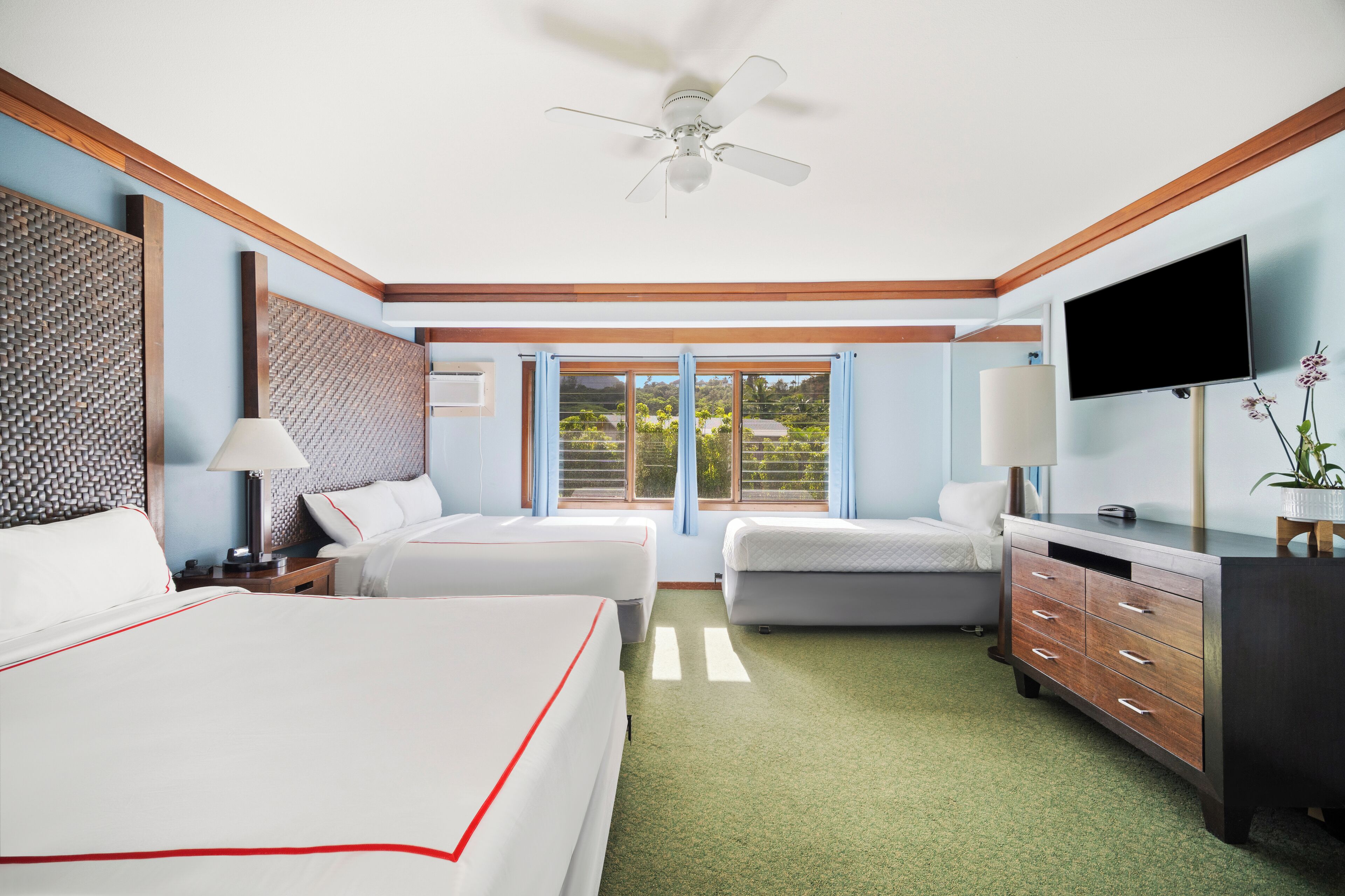 standard room, multiple beds (no resort fee, free breakfast) | 1 bedroom, blackout curtains, iron/ironing board, free wifi