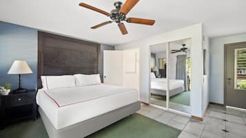 Standard Room, 1 Queen Bed, Lanai (No Resort Fee, Free Breakfast)