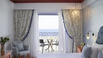 1 habitación y minibar con artículos gratuitos