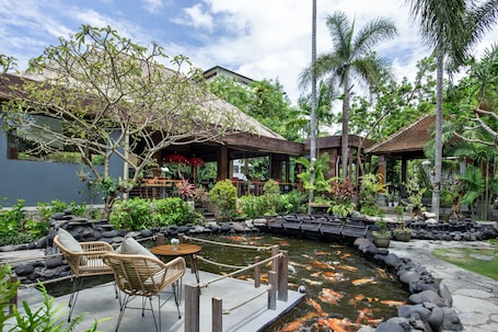 Outdoor pool, open 7:00 AM to 9:30 PM, pool umbrellas, sun loungers