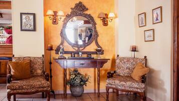 Sala de estar en el lobby