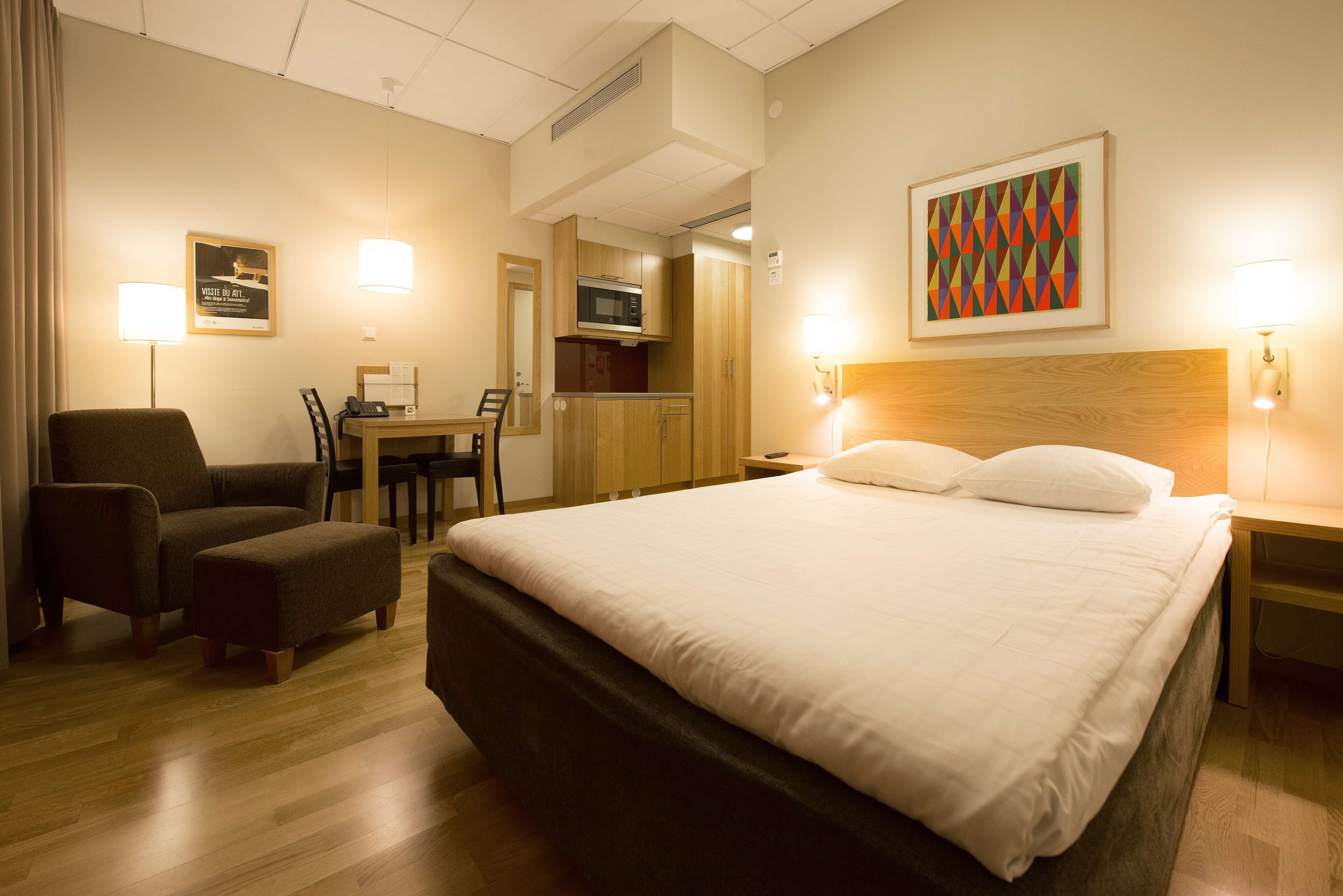 1 bedroom, blackout curtains, soundproofing, iron/ironing board