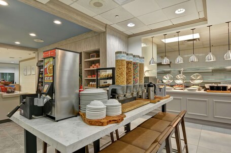 Hilton Garden Inn Lake Buena Vista Orlando - Image 22
