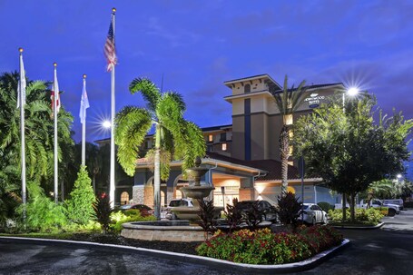 Hilton Garden Inn Lake Buena Vista Orlando - Image 44