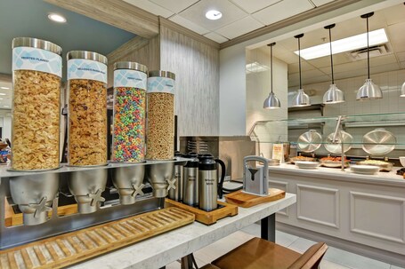 Hilton Garden Inn Lake Buena Vista Orlando - Image 21