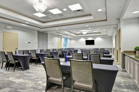 Hilton Garden Inn Lake Buena Vista Orlando - Image 33