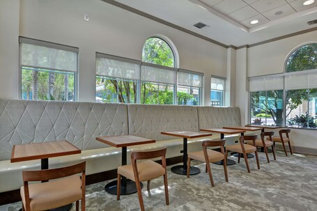 Hilton Garden Inn Lake Buena Vista Orlando - Image 49