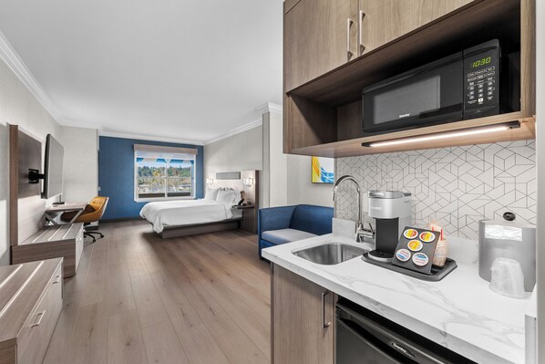 Suite, 1 Tempat Tidur King | Seprai katun Mesir, seprai premium, dan bantalan ekstra lembut