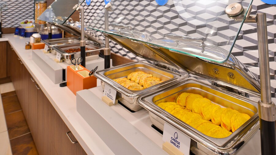 Holiday Inn Express Hotel & Suites Santa Cruz by IHG