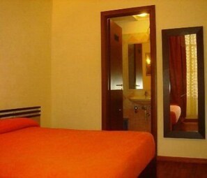 Desk, free WiFi - Duomo Hotel (Naples)