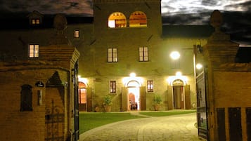 Front of property - evening/night