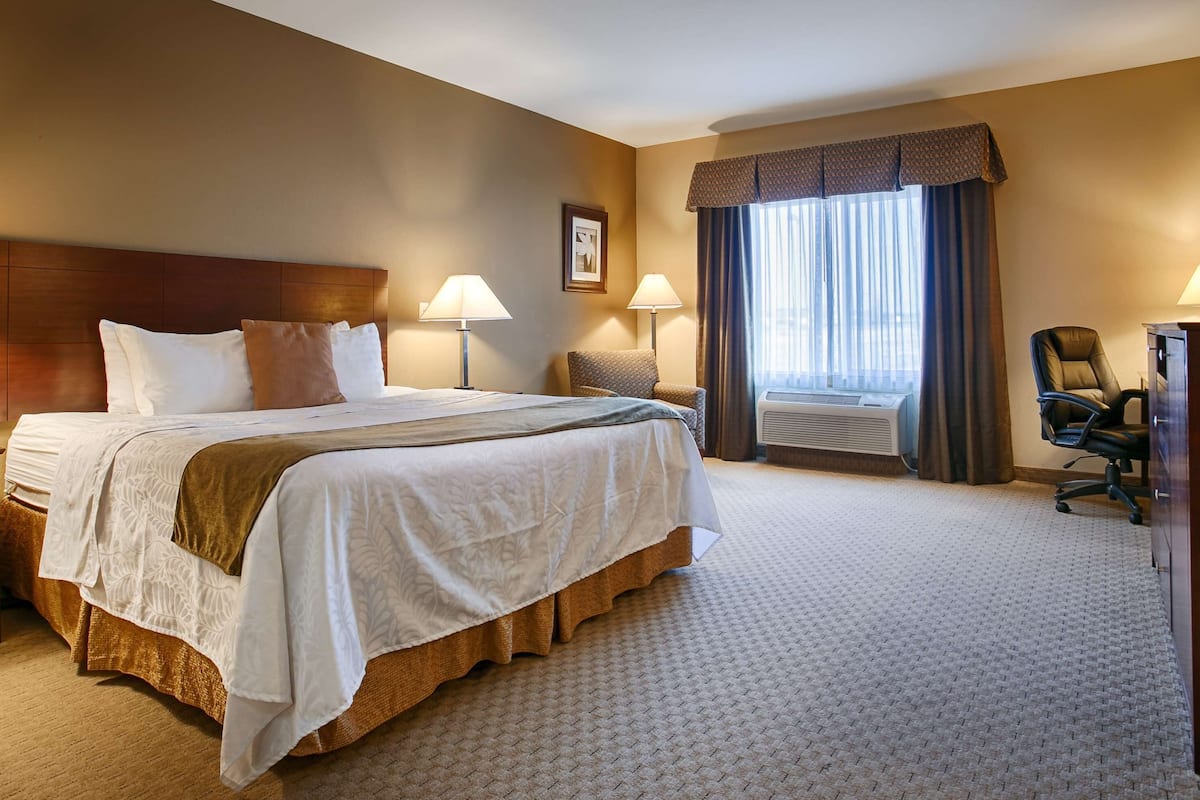 individually decorated, individually furnished, blackout curtains