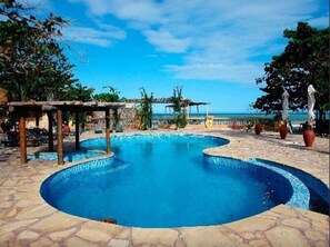 Outdoor pool - Bawe Tropical Island (Bawe Island)