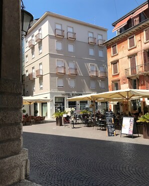 Front of property - Hotel Europa (Verona)