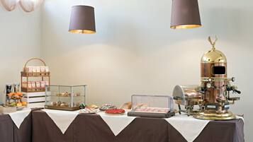 Gratis morgenmadsbuffet hver dag